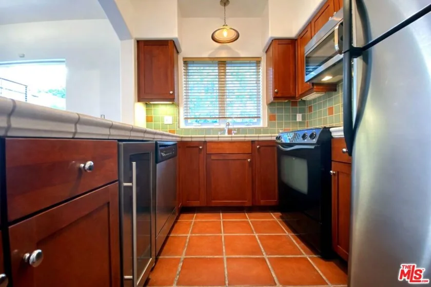 1414 N Harper Avenue #16 photo 19