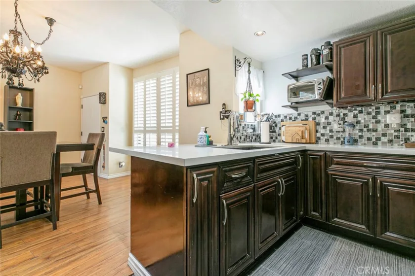 1340 Glenwood Road #4 photo 20