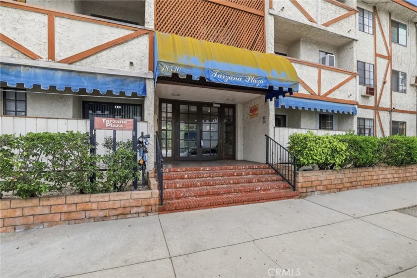 18530 Hatteras Street #337 photo 30