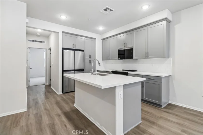 403 Lotus Drive photo 8