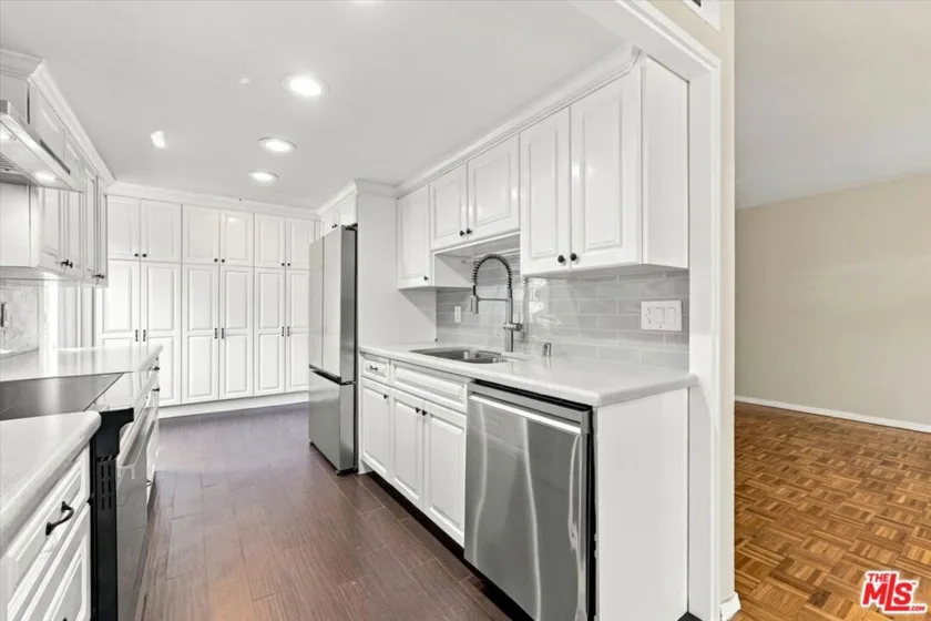 5870 Green Valley Circle #309 photo 14