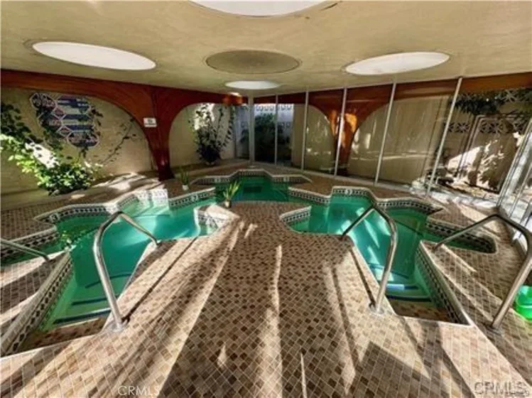 5330 Lindley #209 photo 21