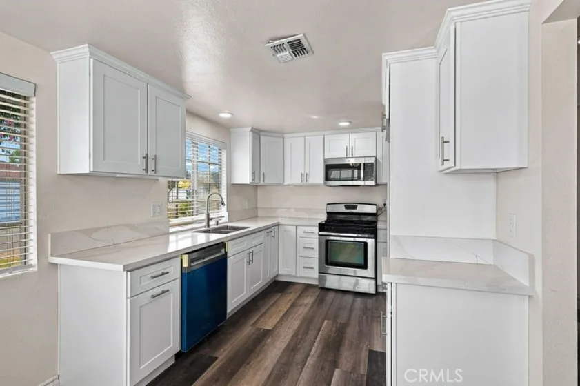 2412 Turnbridge Glen photo 10