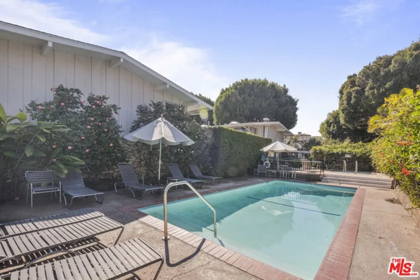 4040 Grand View Boulevard #60 photo 21