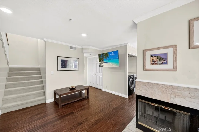 321 W. Queen St. Unit 8 photo 4
