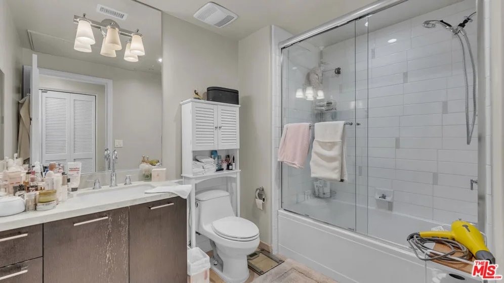 611 Caruso Avenue photo 14