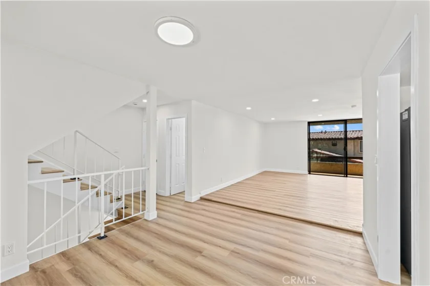 734 Fremont Villas photo 32