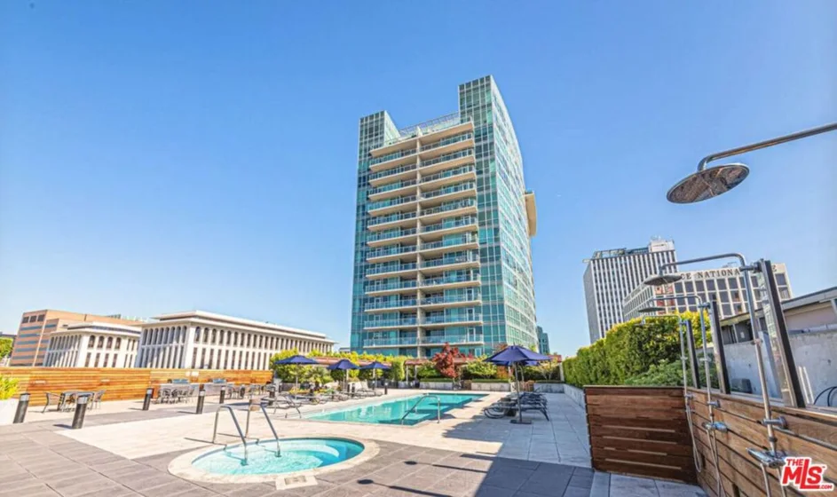 3785 Wilshire Boulevard #1709 photo 38