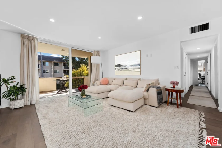11970 Montana Avenue #207 photo 3