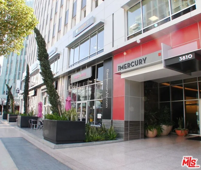 3810 Wilshire Boulevard #410 photo 1
