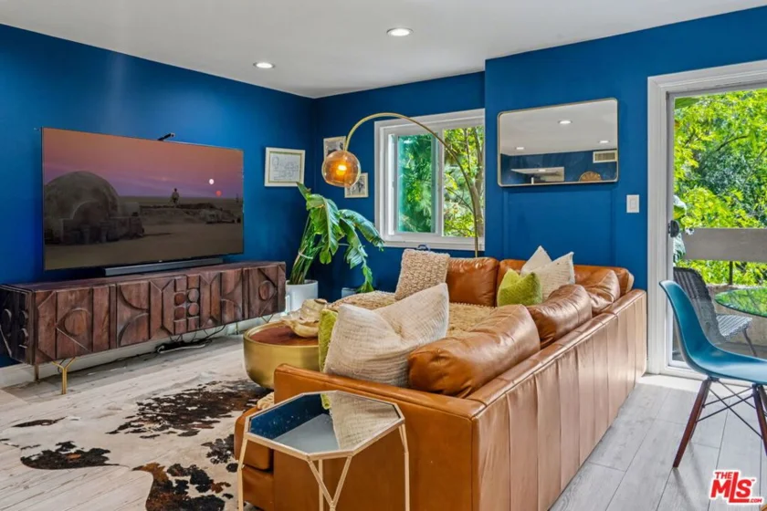 2700 Cahuenga Boulevard #1203 photo 1