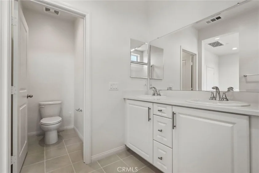 5876 Linden Ave Avenue #7 photo 17