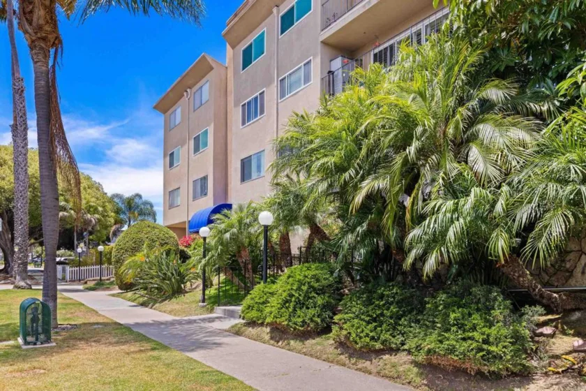 1830 Thomas Avenue #2F photo 2