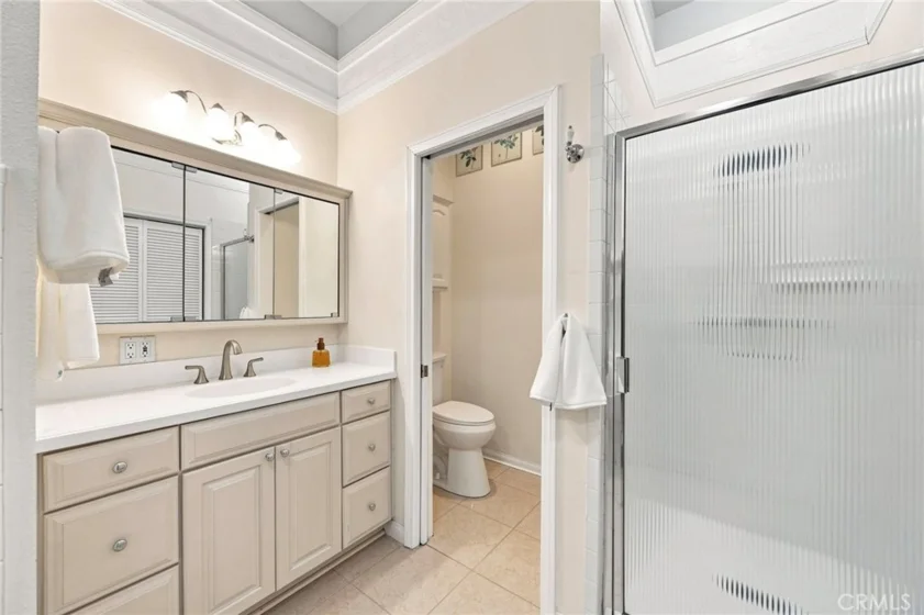 42761 Juniper photo 31