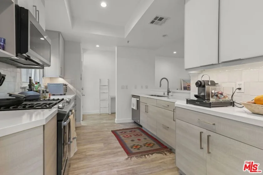 2913 3rd Street #306 photo 9