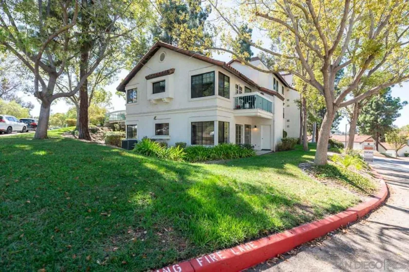16238 Avenida Venusto #A photo 1