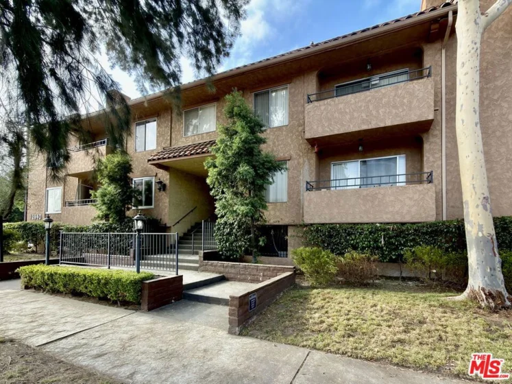12940 Riverside Drive #201 photo 1