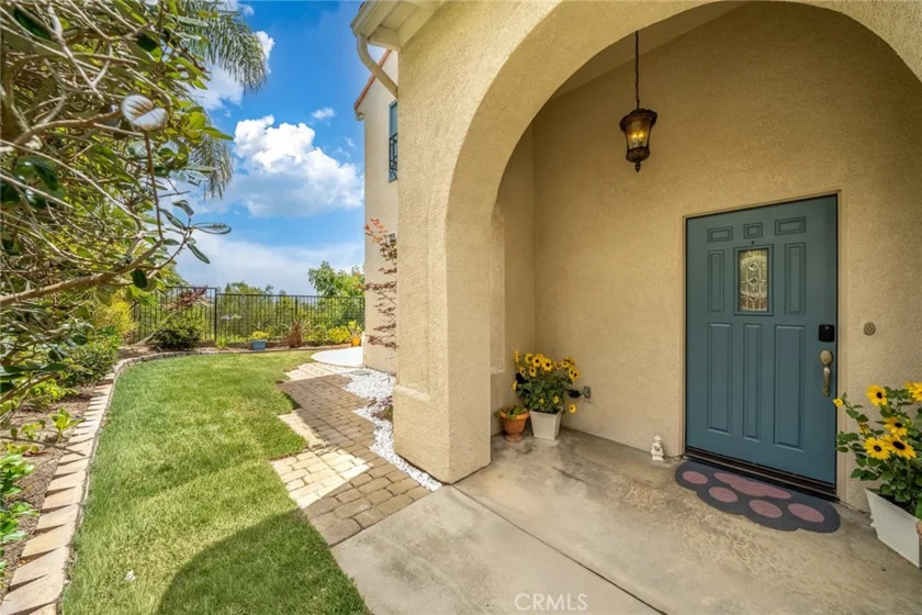 68 Colony Way photo 2