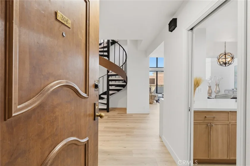 1880 Veteran Avenue #306 photo 6