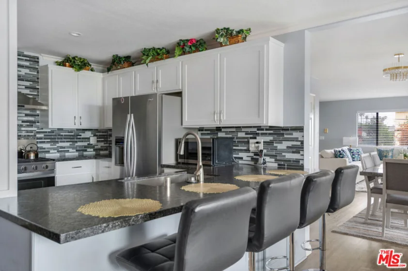 845 W 19th Street #1 photo 31