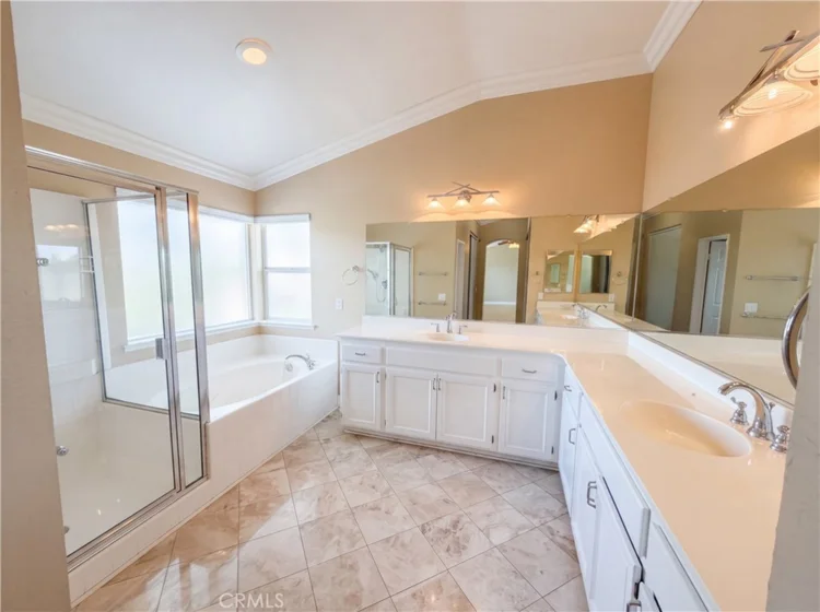 27801 Canyon Hills Way photo 17