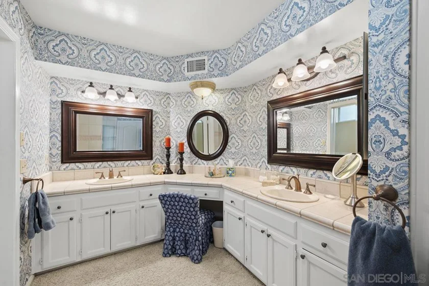 3828 Riviera Drive #2B photo 37