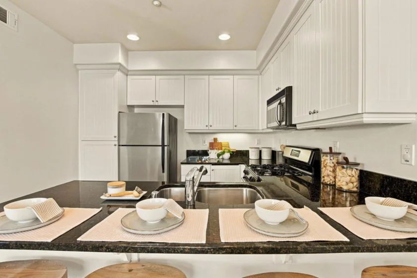 845 Harbor Cliff Way #305 photo 14