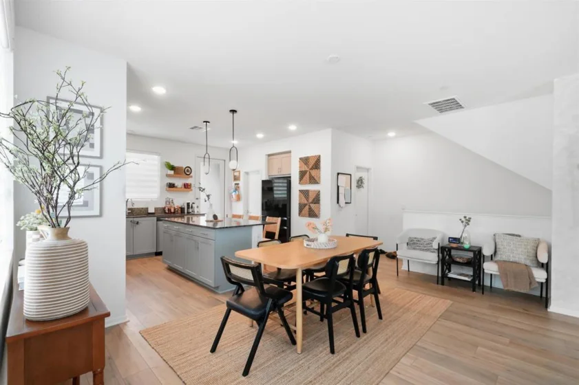 5491 Seacliff Place #108 photo 7