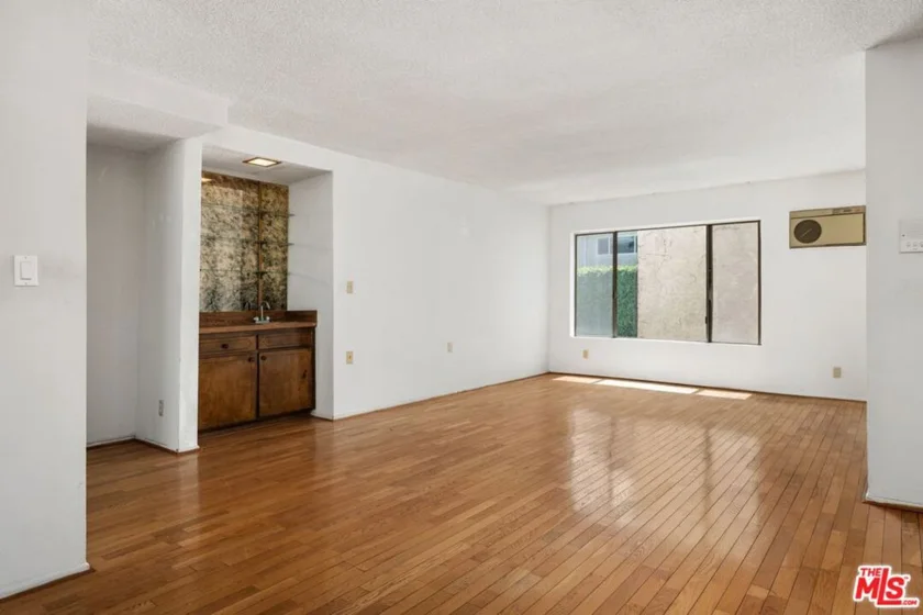 1831 Barry Avenue #3 photo 20