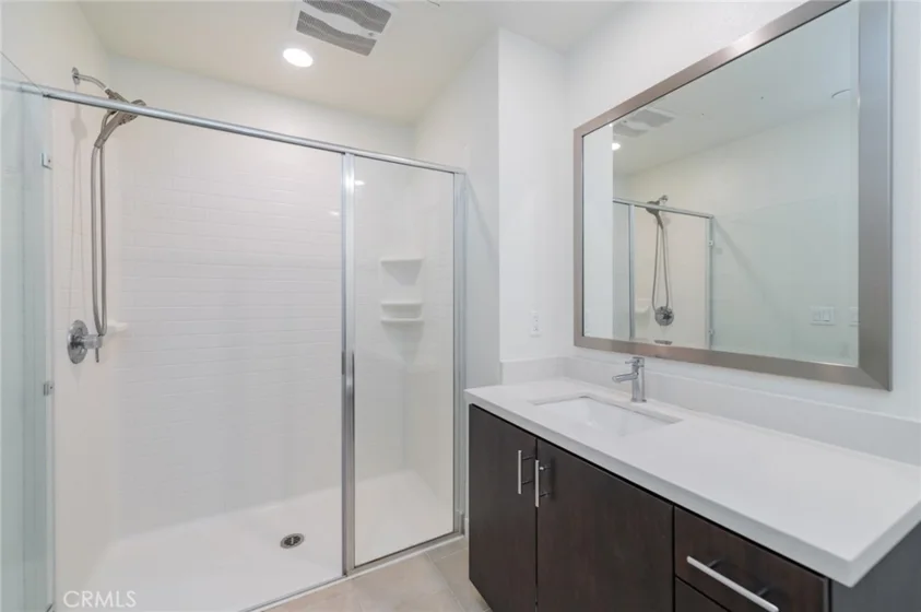 2414 Nolita photo 17