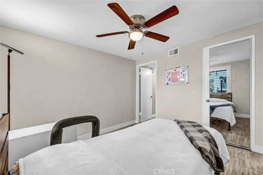 12827 Newhope photo 16