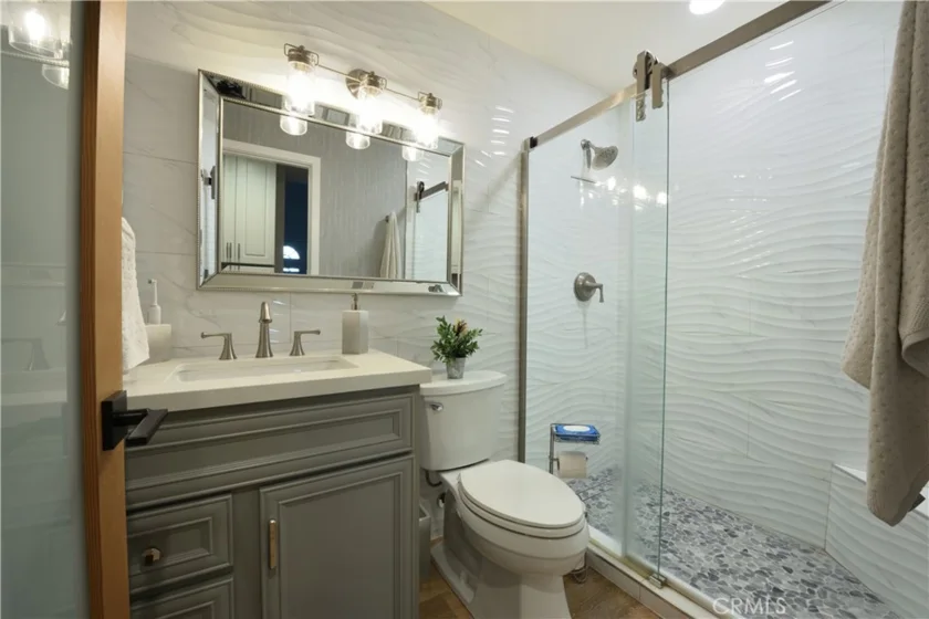 72 Greenmoor #36 photo 14