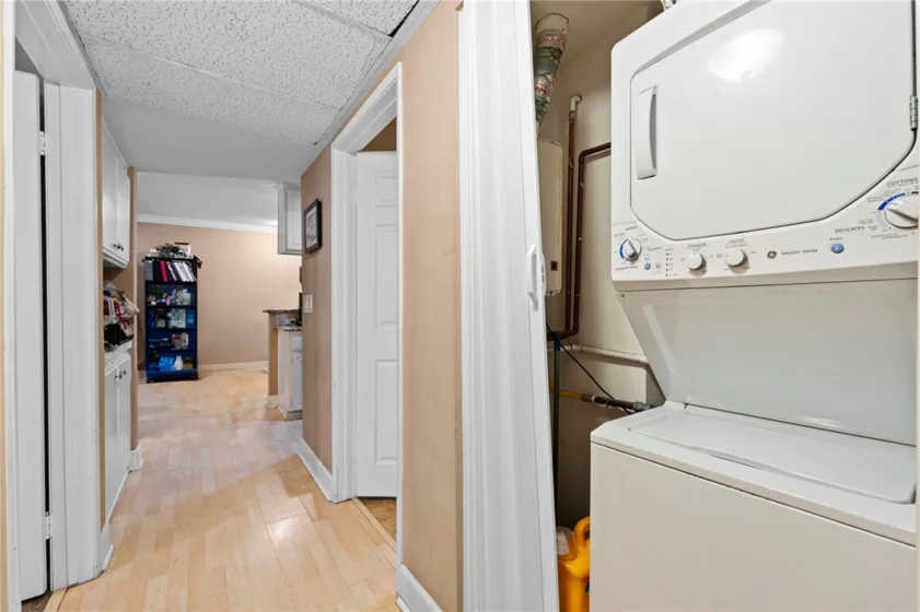 7035 Woodley #205 photo 10