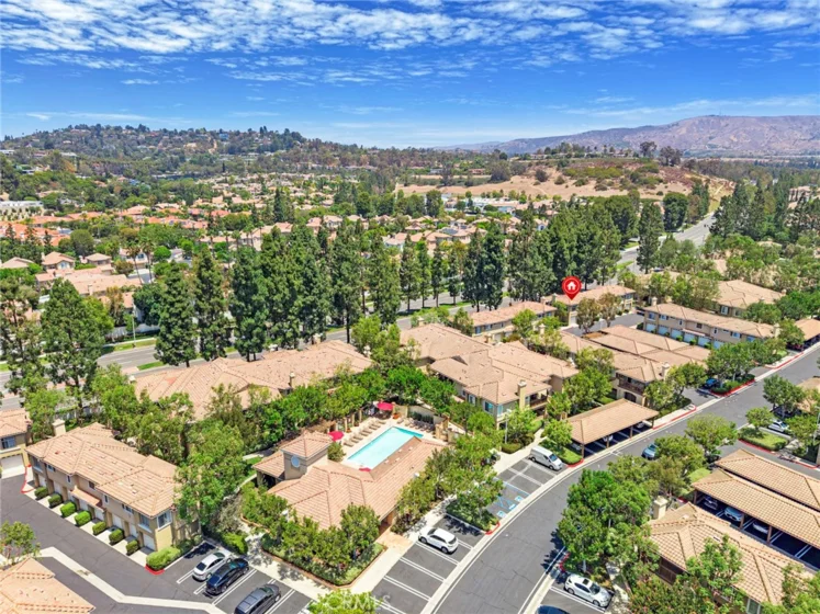 186 Gallery Way photo 2