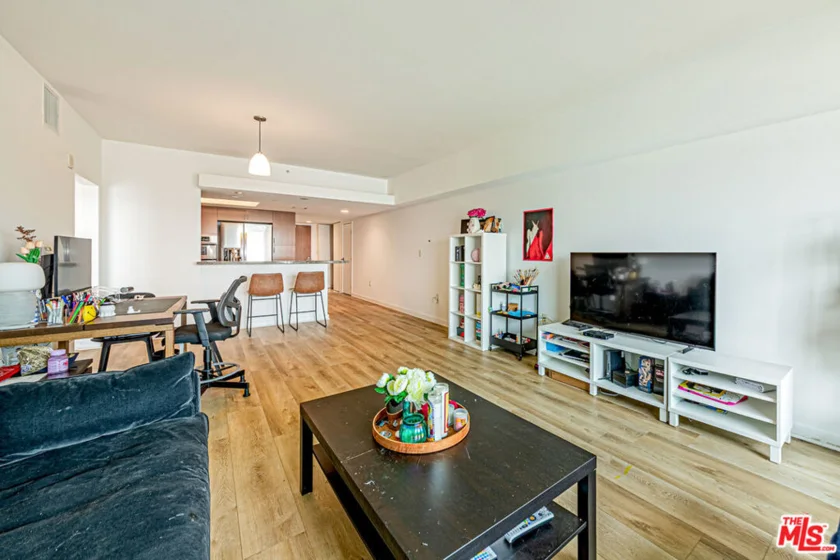 13700 Marina Pointe Drive #1018 photo 11
