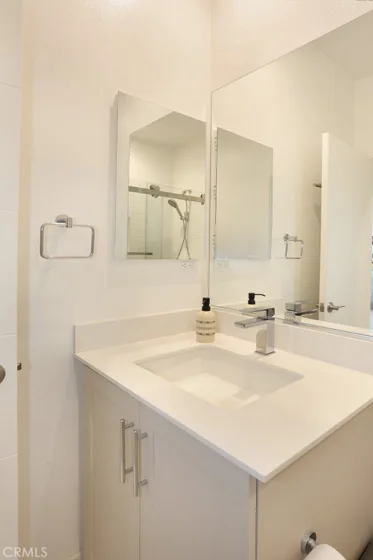 854 S Harbor Boulevard photo 37