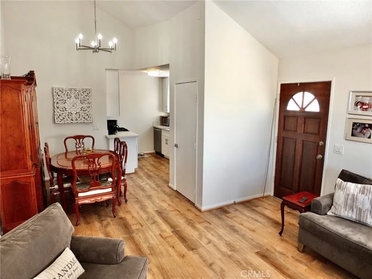 729 S Knott Avenue #204 photo 1