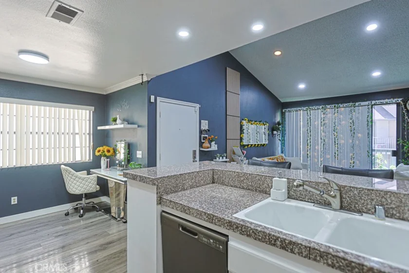 10571 S Lakeside Drive #178 photo 8