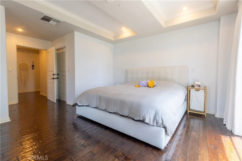 10795 Wilshire Boulevard #402 photo 5