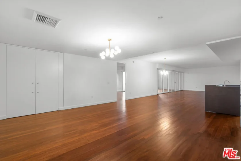 6250 Hollywood Boulevard #4E photo 43
