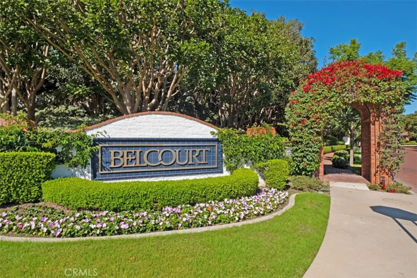 2 Belcourt photo 34