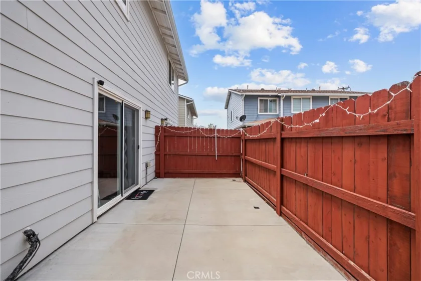 14552 Foothill photo 19