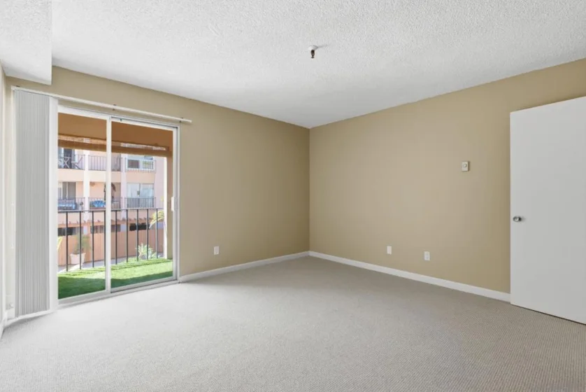 4730 Noyes #217 photo 20