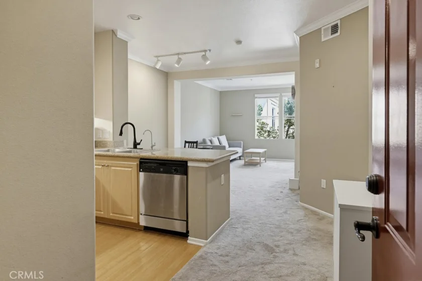 2448 Watermarke photo 1