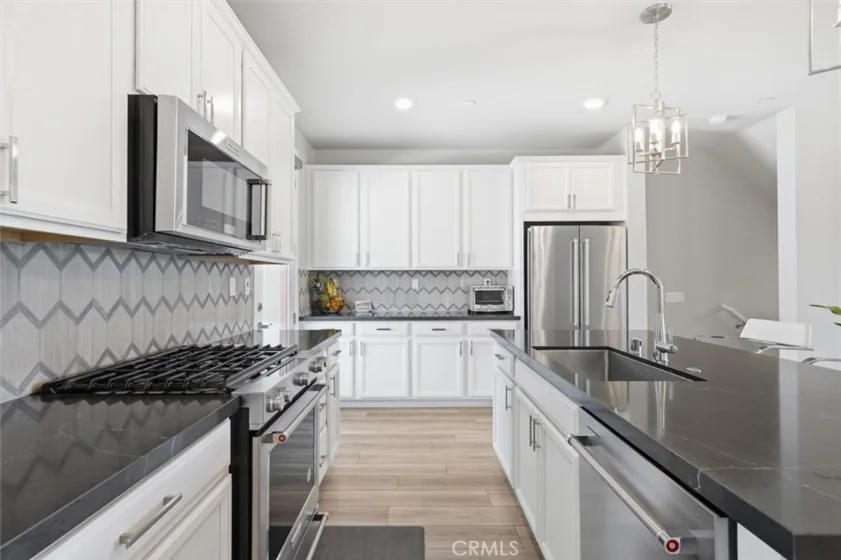 1414 Sea Lane photo 2