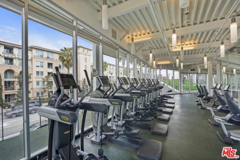 5400 Playa Vista Drive #23 photo 52