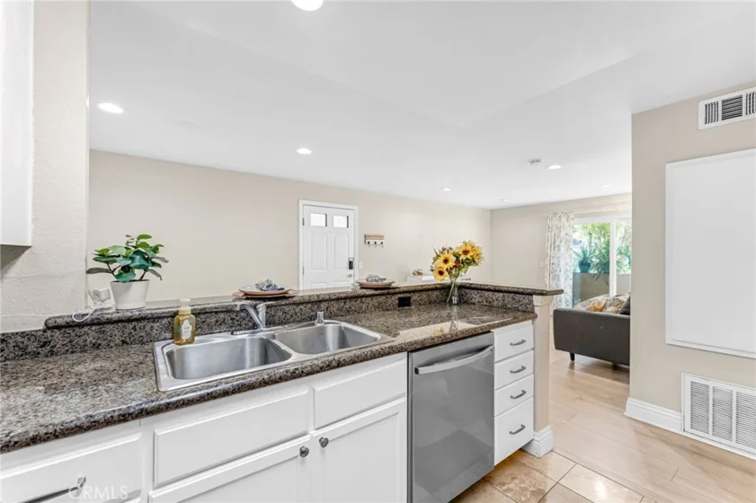 2550 San Gabriel #105 photo 9
