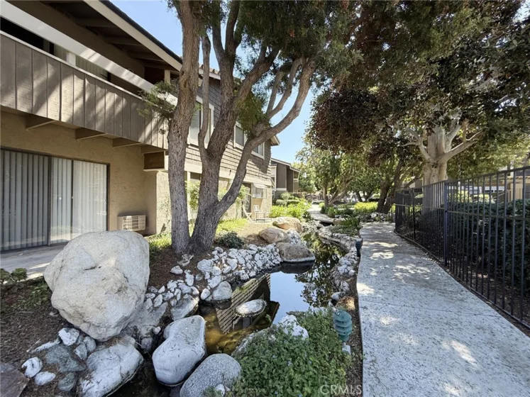 231 Springview photo 14