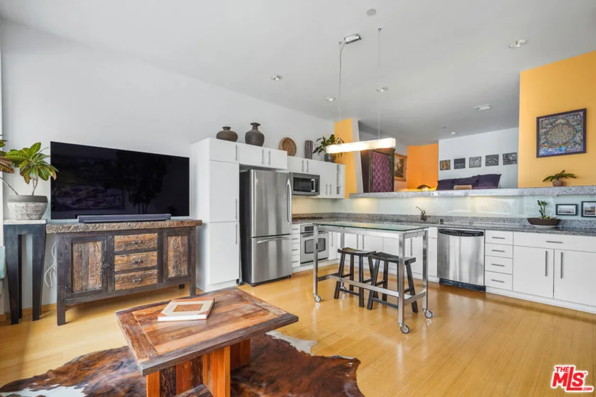 1100 Wilshire Boulevard #2610 photo 31