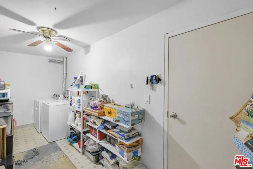18550 Hatteras Street #100 photo 20